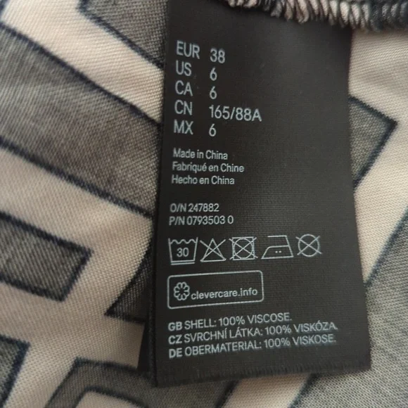 H&M SS2019 TRENDY RICHARD ALLAN DRESS BELL SHAPED SKIRT. - Picture 7 of 9